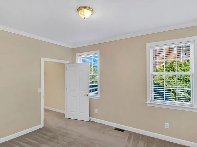 108 Hastings Point Dr — Photo 26
