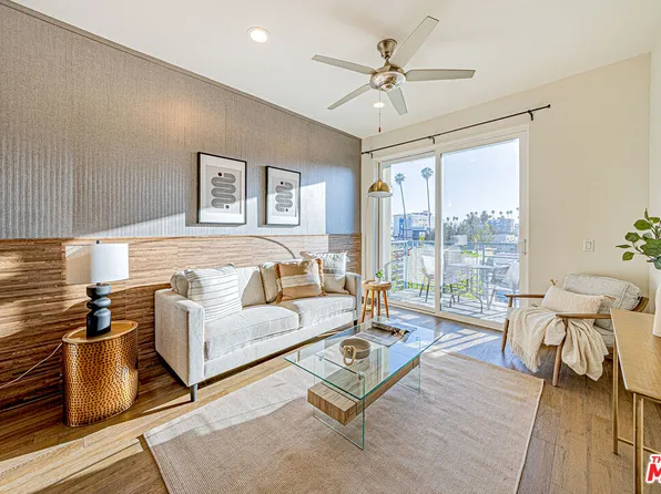 903 S New Hampshire Ave #404, Los Angeles, CA 90006