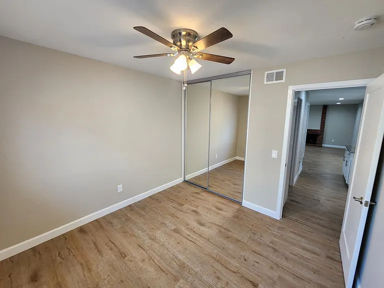 9041 Dewsbury Ave — Photo 12