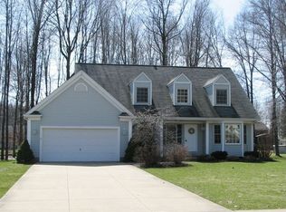 1552 Newport Dr, Macedonia, OH 44056