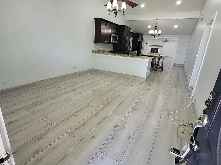 8320 Woodlake Pl — Photo 10