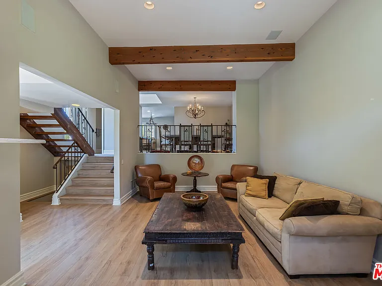 1541 Palisades Dr — Photo 15