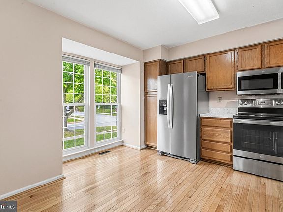 5th image of 400 Doral Ct