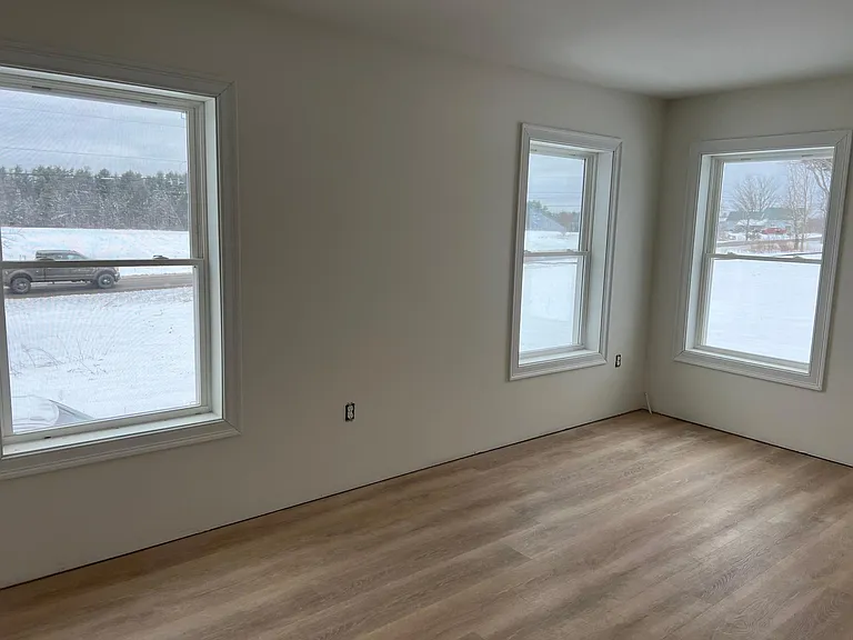 657 Pinetree Rd — Photo 4