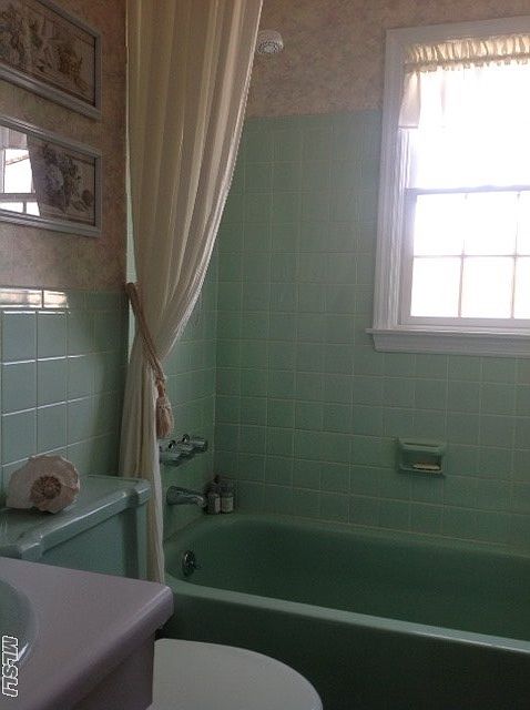 2nd image of 1205 Whittier Ave