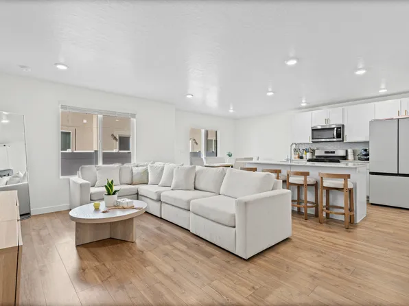 1567 E 690 N, Salem, UT 84653