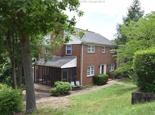 1120 Edgewood Dr, Charleston, WV 25302