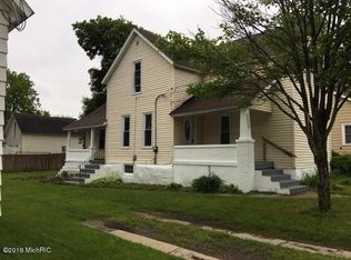 1116 Crosby St NW, Grand Rapids, MI 49504
