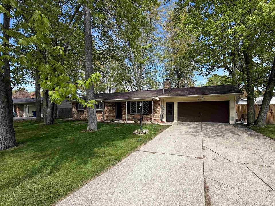 1st image of 1072 Birch Rd
