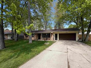 1072 Birch Rd, Saginaw, MI 48609