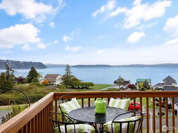 854 Blue Spruce Place, Oak Harbor, WA 98277