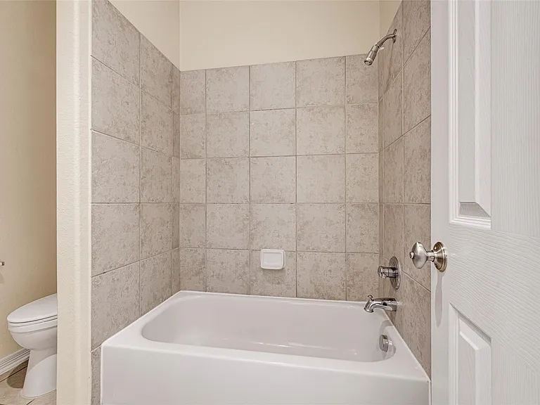 3906 Point Cuero Ct — Photo 32