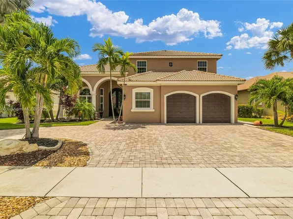 15974 SW 16th St, Pembroke Pines, FL 33027