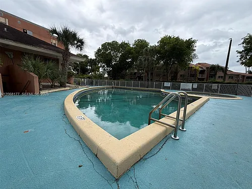 17650 NW 68th Ave #A2008 Photo 1