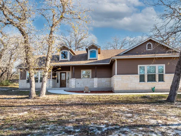 192 Great Oaks Blvd, La Vernia, TX 78121