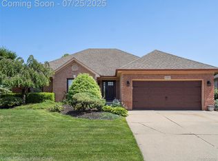 46260 Turnbuckle Ln, Macomb, MI