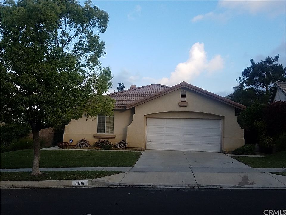 1st image of 11810 Fairway Dr