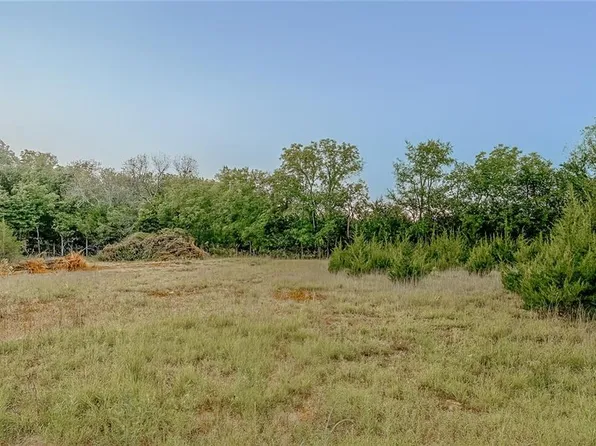 2815 Stafford Ter, Ottawa, KS 66067