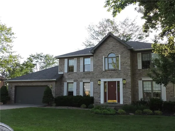 104 Windy Point Dr, Marietta, OH 45750