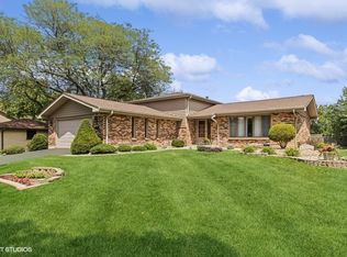 7113 Lyman Ave, Downers Grove, IL 60516