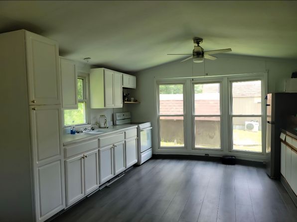 49 Cross Cir