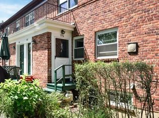 10 Fieldstone Dr APT 336, Hartsdale, NY 10530