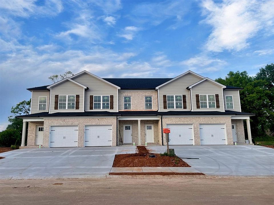 1st image of 541 Yulan Cir