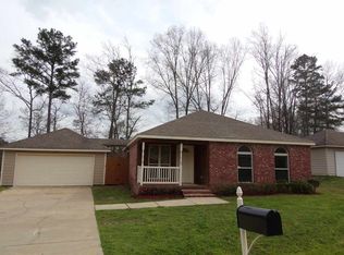 215 Forbes Cv, Byram, MS 39272