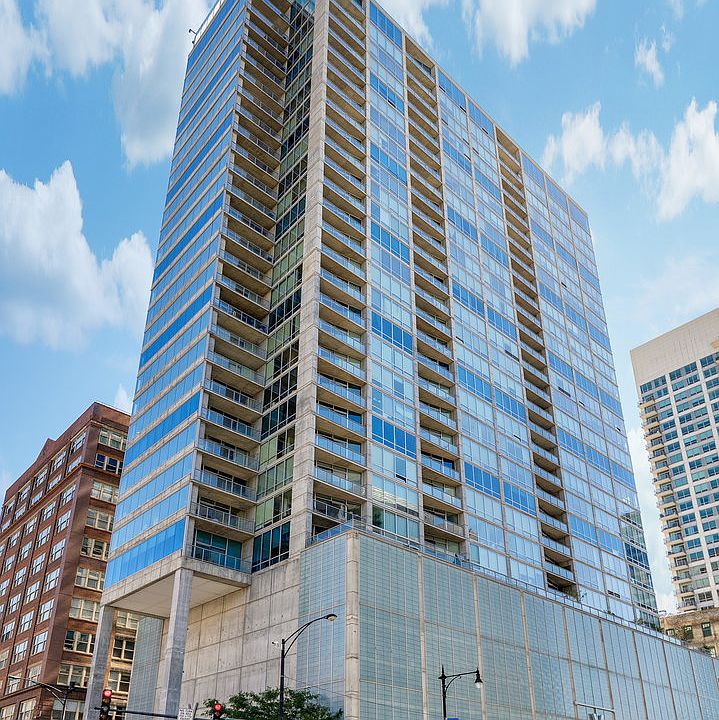 1st image of 611 S Wells St #1203