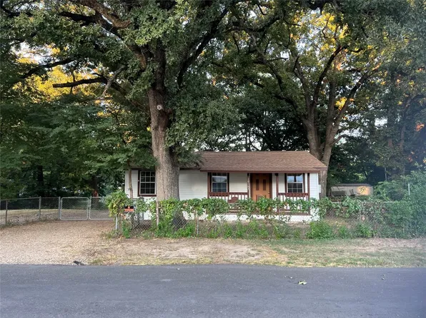 10163 Flower St, Wills Point, TX 75169