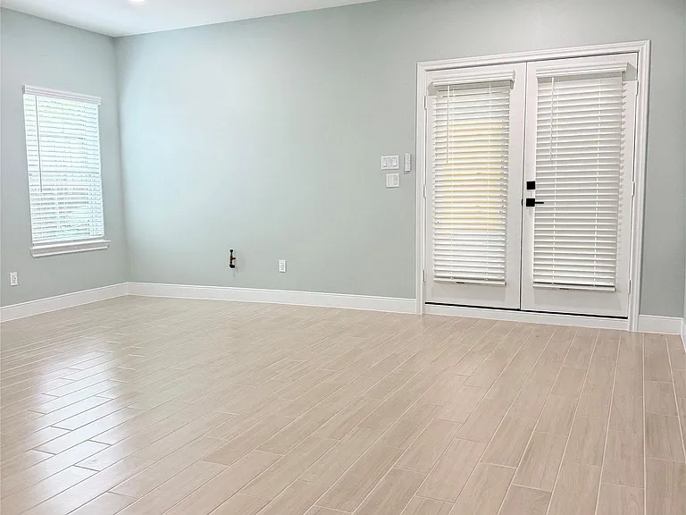 1806 Pasadena St — Photo 24