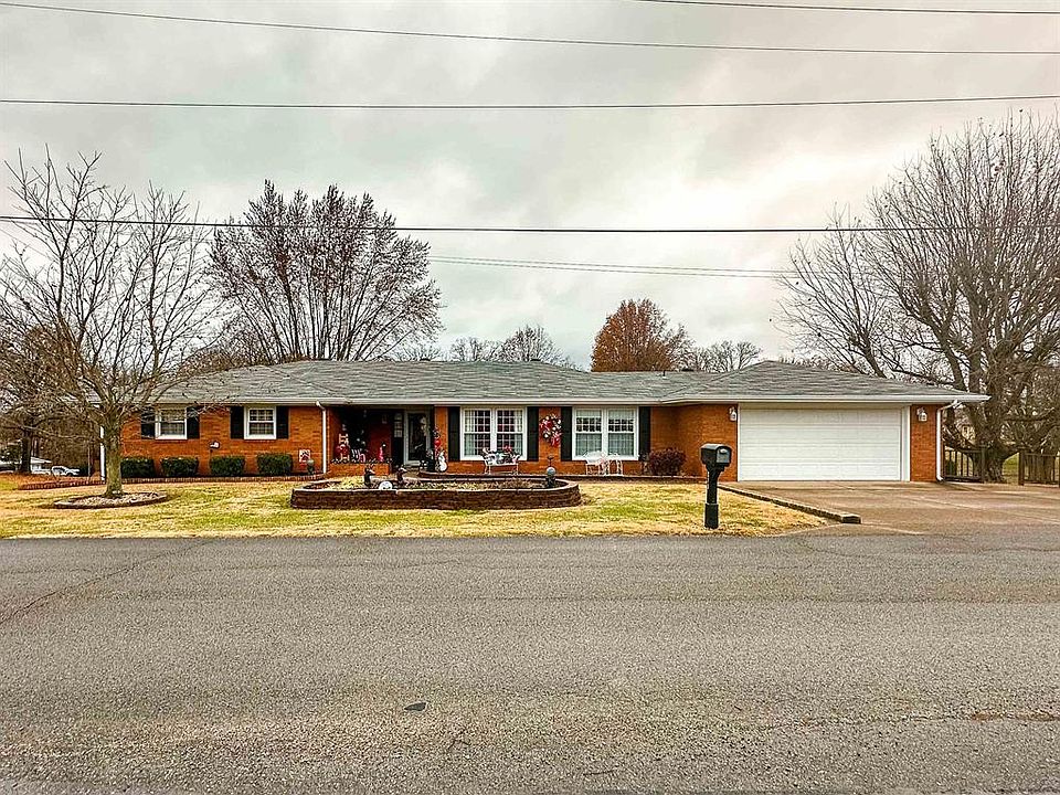 1st image of 215 Meadowlawn Dr