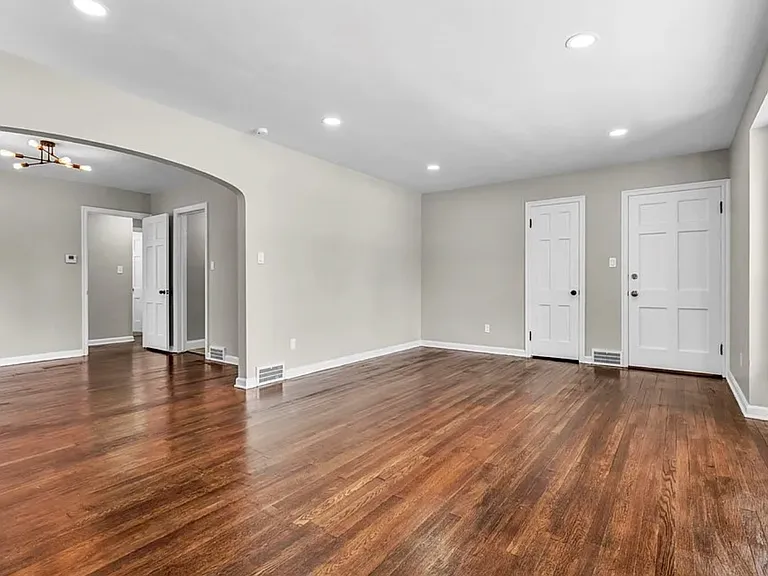13614 Cedar Rd #1 — Photo 5