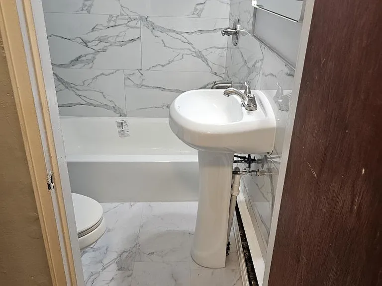 215 Elbridge St #2 — Photo 23