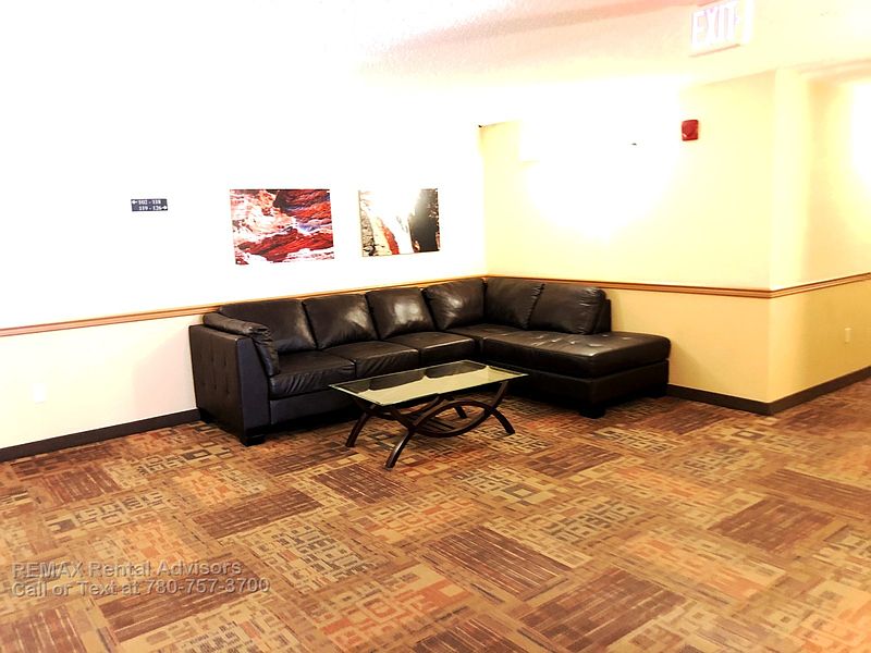 Edmonton Apartment for rent - 2 Bedrooms — photo 11