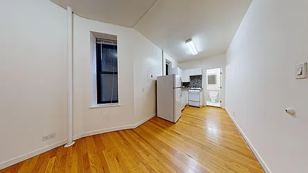 305 East 76th Street