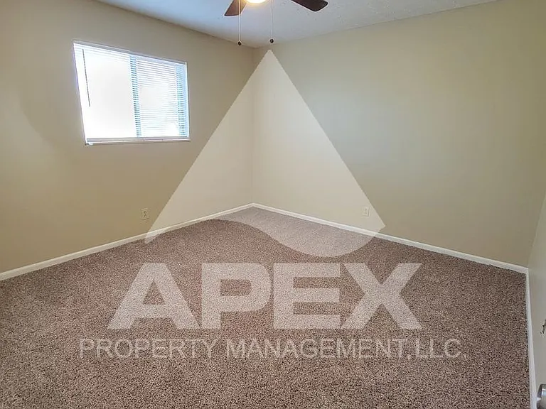 Springdale Apartments — Photo 37