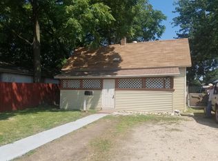 1527 W Florida St, Springfield, MO 65803