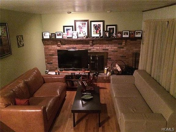 2nd image of 124 Daisy Dr