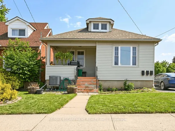 66 Queen St S, Thorold, ON L2V 3N5