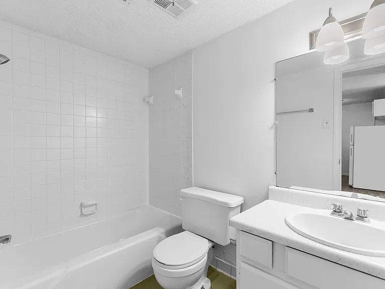 Cedar South — Photo 3