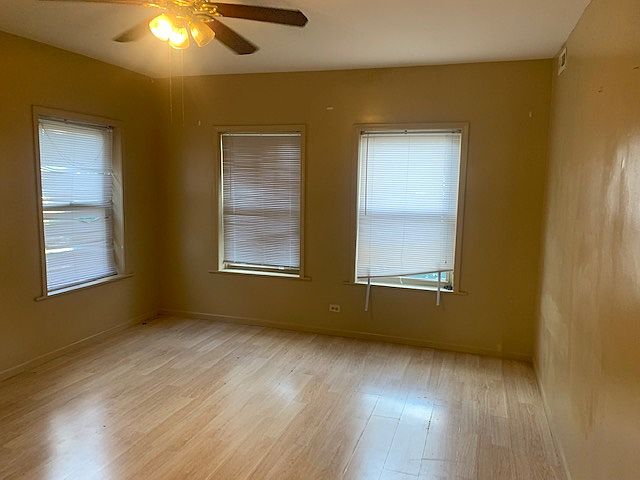 1st image of 10214 S King Dr #2E