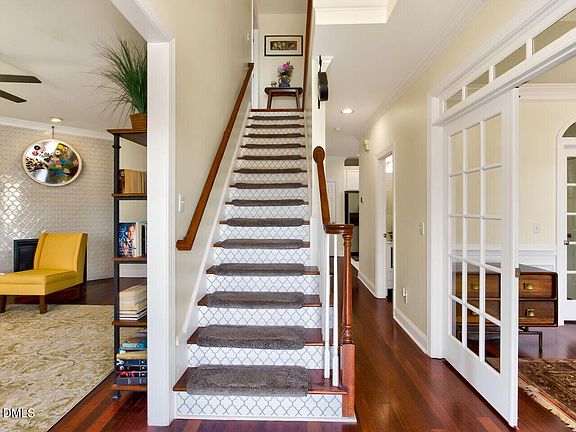 3rd image of 2213 Kira Ln