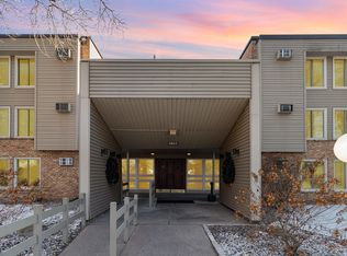 4045 Hodgson Rd APT 109, Shoreview, MN 55126