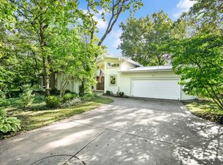 317 Shady Ln, Downers Grove, IL 60515