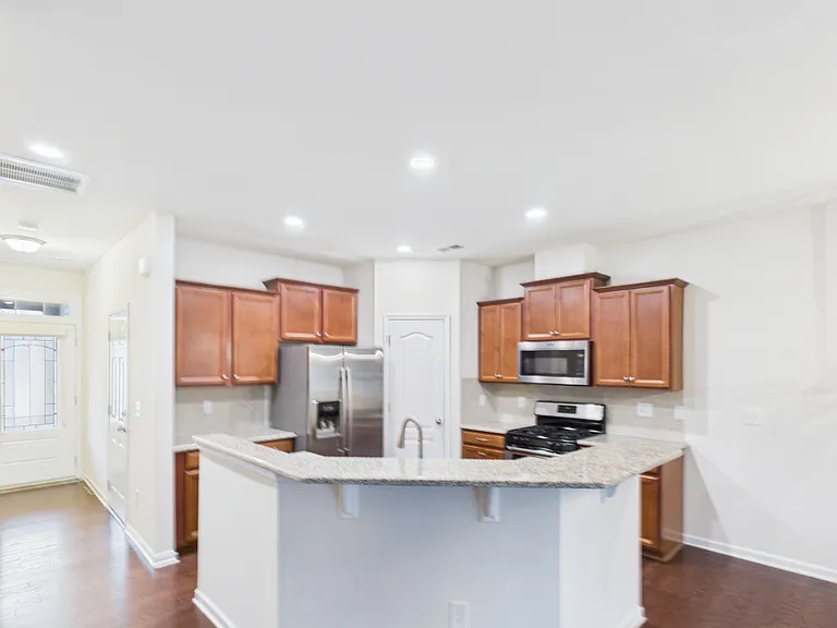 6005 Sweetbay Ln — Photo 3