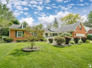 1231 W Westwood Dr, Adrian, MI