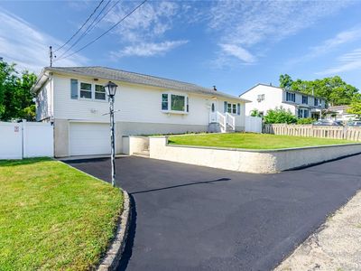 53 Oak Street, Ronkonkoma, NY, 11779