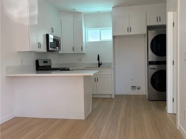7622 Royer, Canoga Park, CA 91304