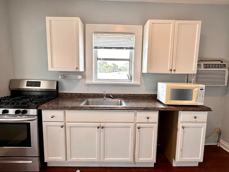 318 S K St #4 — Photo 3